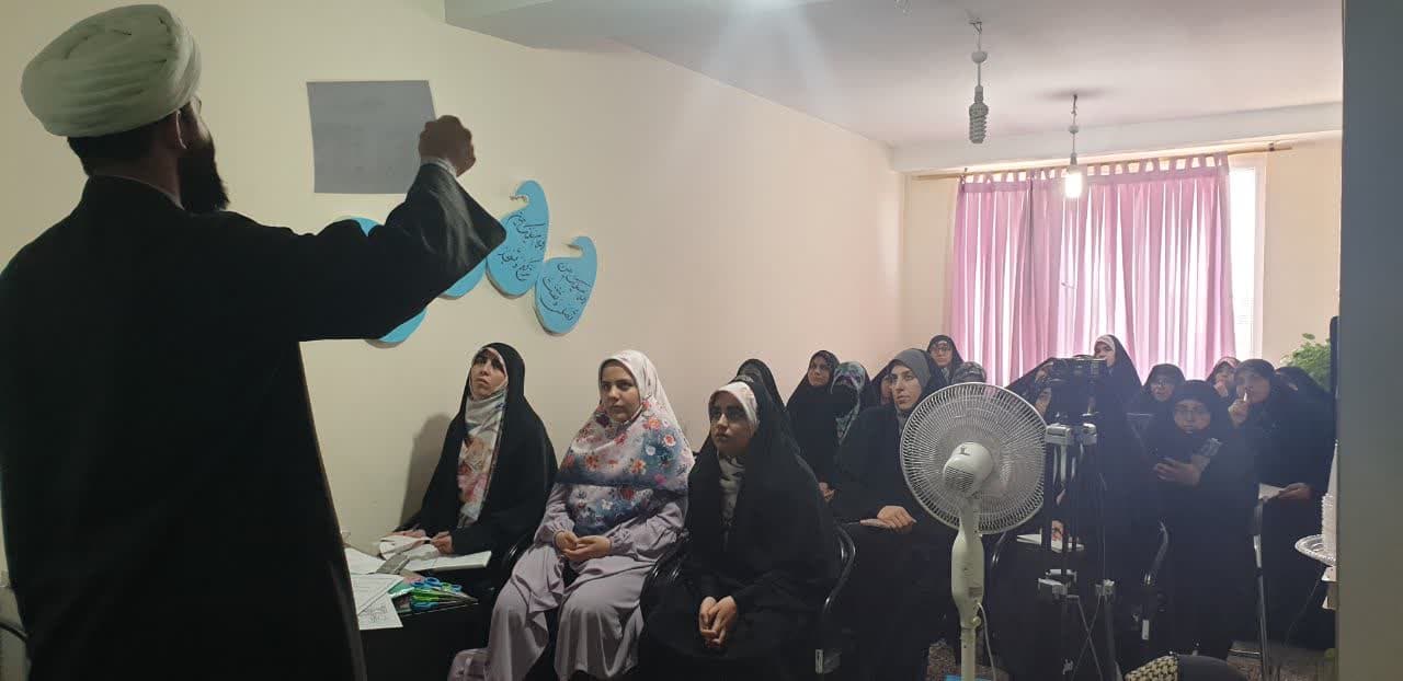 کارگاه مربیگری کودکان ویژه پیاده روی اربعین درابنیاد البرز برگزار شد