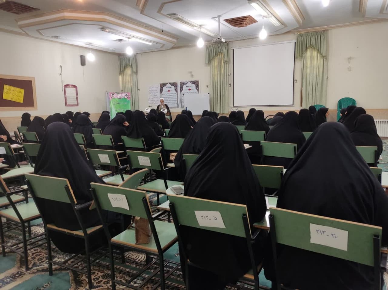 افتتاحیه دوره تربیت مربی مهدویت در کرمان