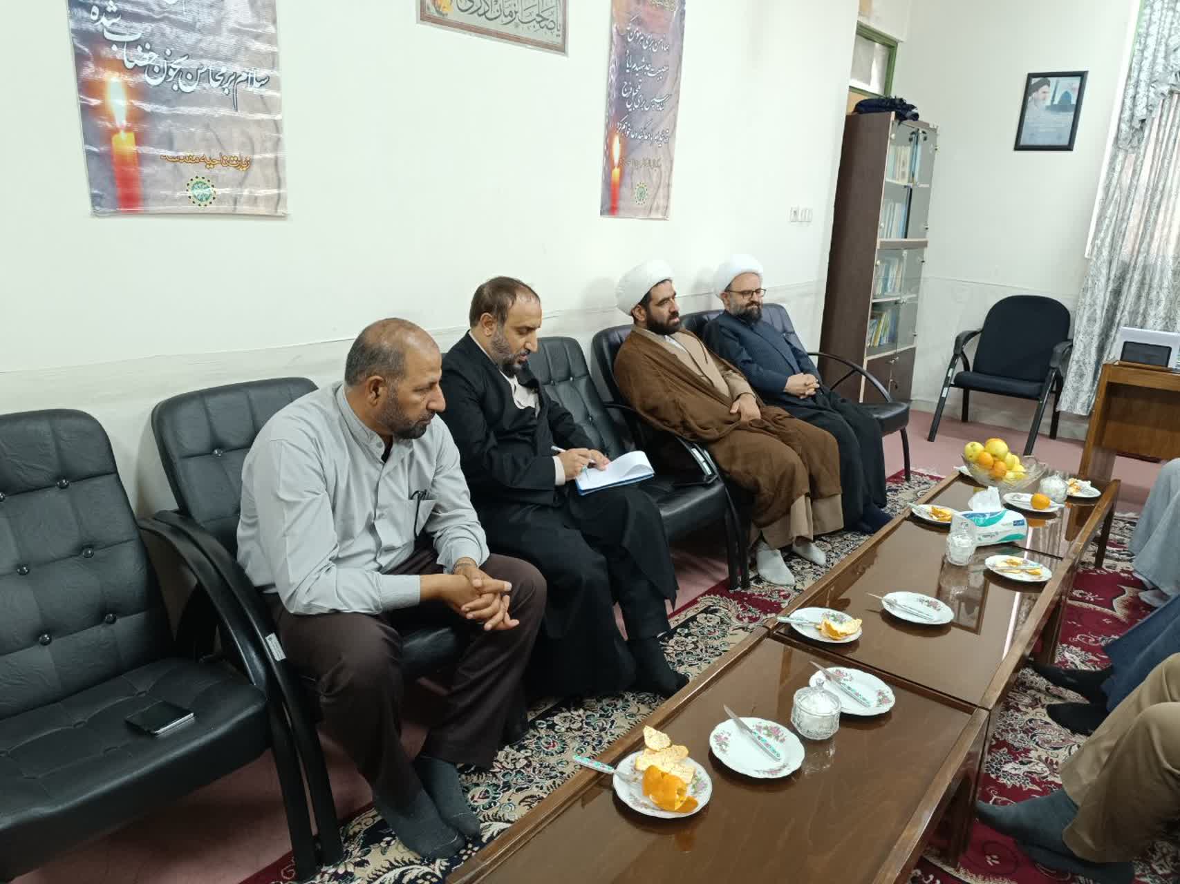 مدیر بنیاد استان با ریاست مرکز مدیریت حوزه های علمیه سیستان و بلوچستان دیدار کرد