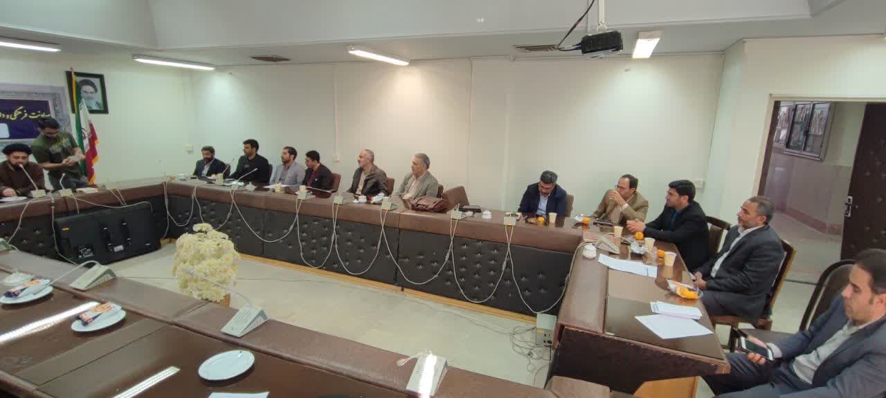 نشست تخصصی مهدویت ویژه اساتید دانشگاه آزاد واحد خرم‌آباد برگزار شد