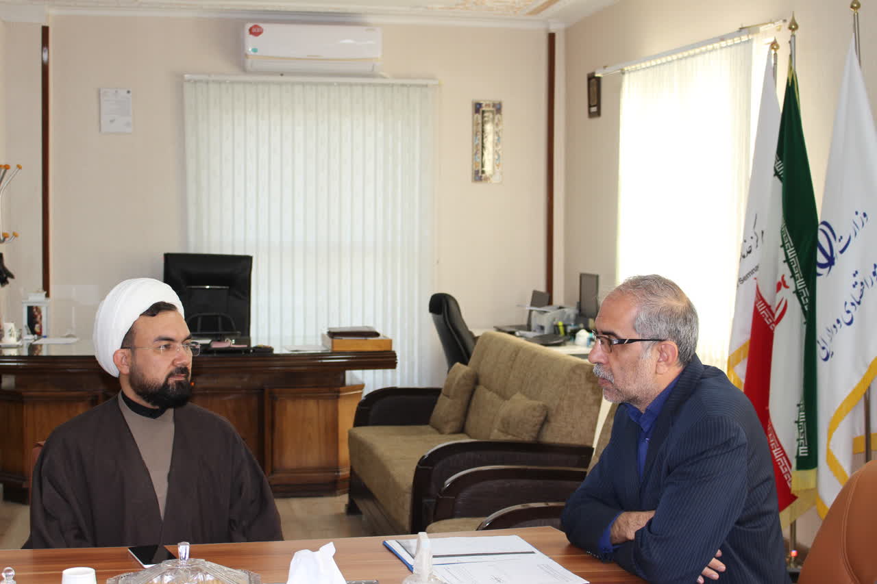 مدیر بنیاد استان سمنان با مدیر کل اقتصاد و امور دارائی دیدار و گفت و گو کرد