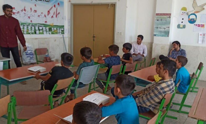 کلاس های طرح یاران موعود دانش آموزی در مدارس روستاهای شهرستان سمنان برگزار شد