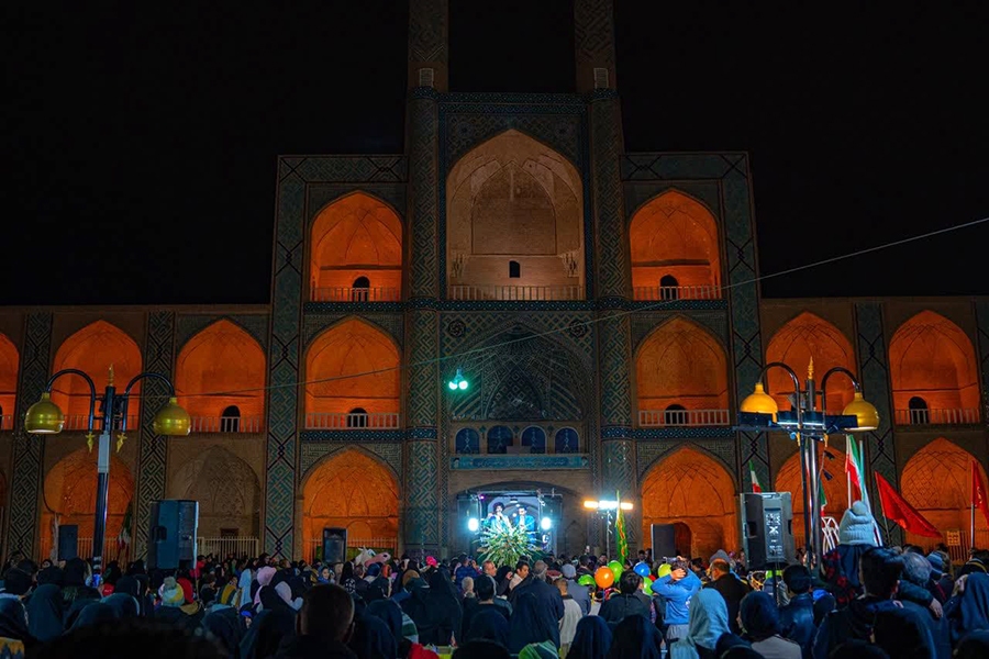  کاروان شادی «منتظران ظهور» در یزد به راه افتاد