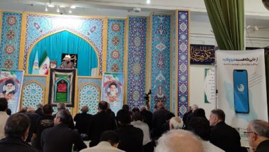 مدیر بنیاد استان در نماز جمعه کرمانشاه سخنرانی کرد