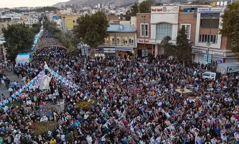 غرفه بنیاد فرهنگی حضرت مهدی موعود(عج) استان کردستان در جشن مهمانی امت احمد(ص) سنندج