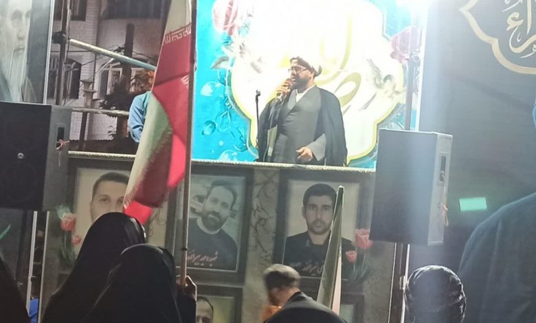 سخنرانی مدیر بنیاد لرستان در جمع مردم انقلابی خرم آباد در محله اسد آبادی