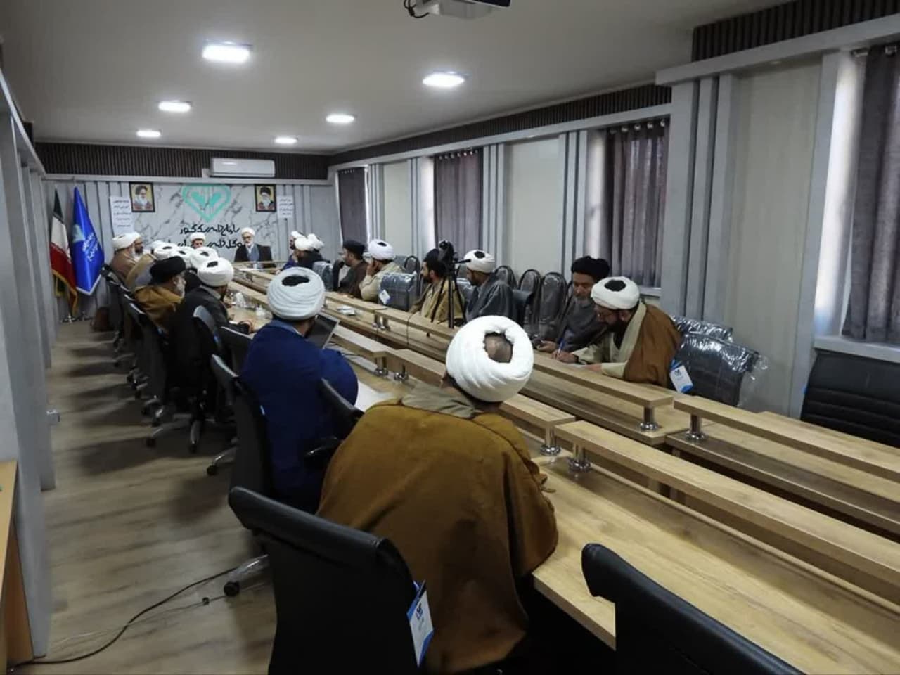 نشست آموزشی پاسخ به سؤالات مهدویت با حضور ائمه جماعات در سمنان