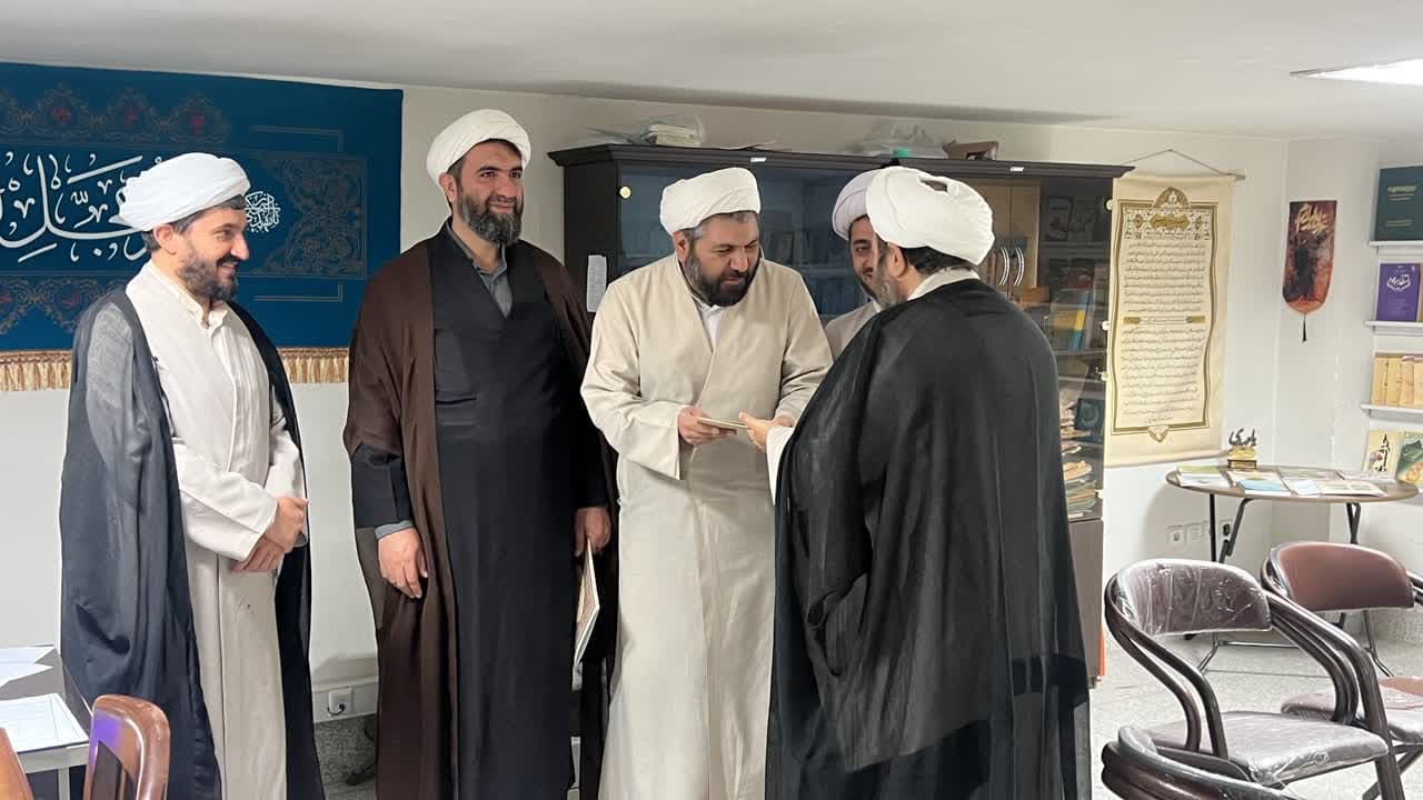 تجلیل از اساتید بنیاد مهدویت تبریز