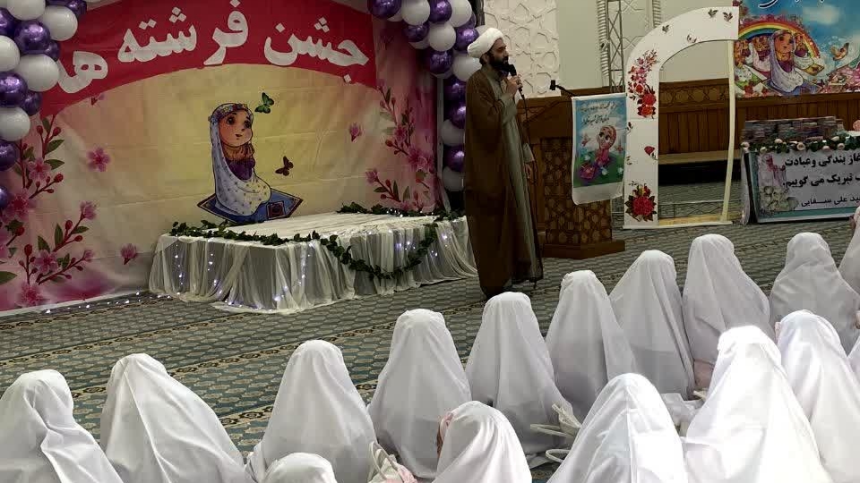 جشن تکلیف باشکوه دانش‌آموزان اردبیلی در مهدیه برگزار شد