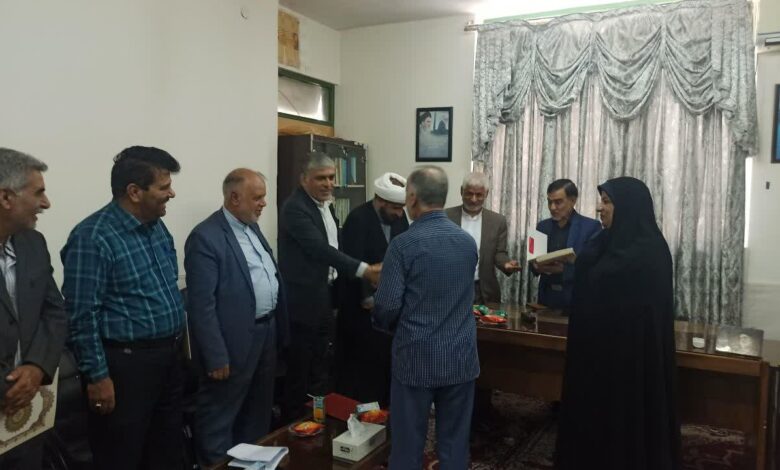 تجلیل از برگزار کنندگان همایش بینالمللی منجی و نجات بخشی