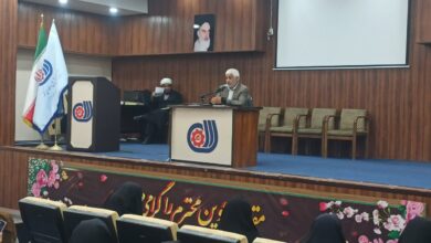 تجلیل از اساتید فعال مهدویت بنیاد سیستان و بلوچستان