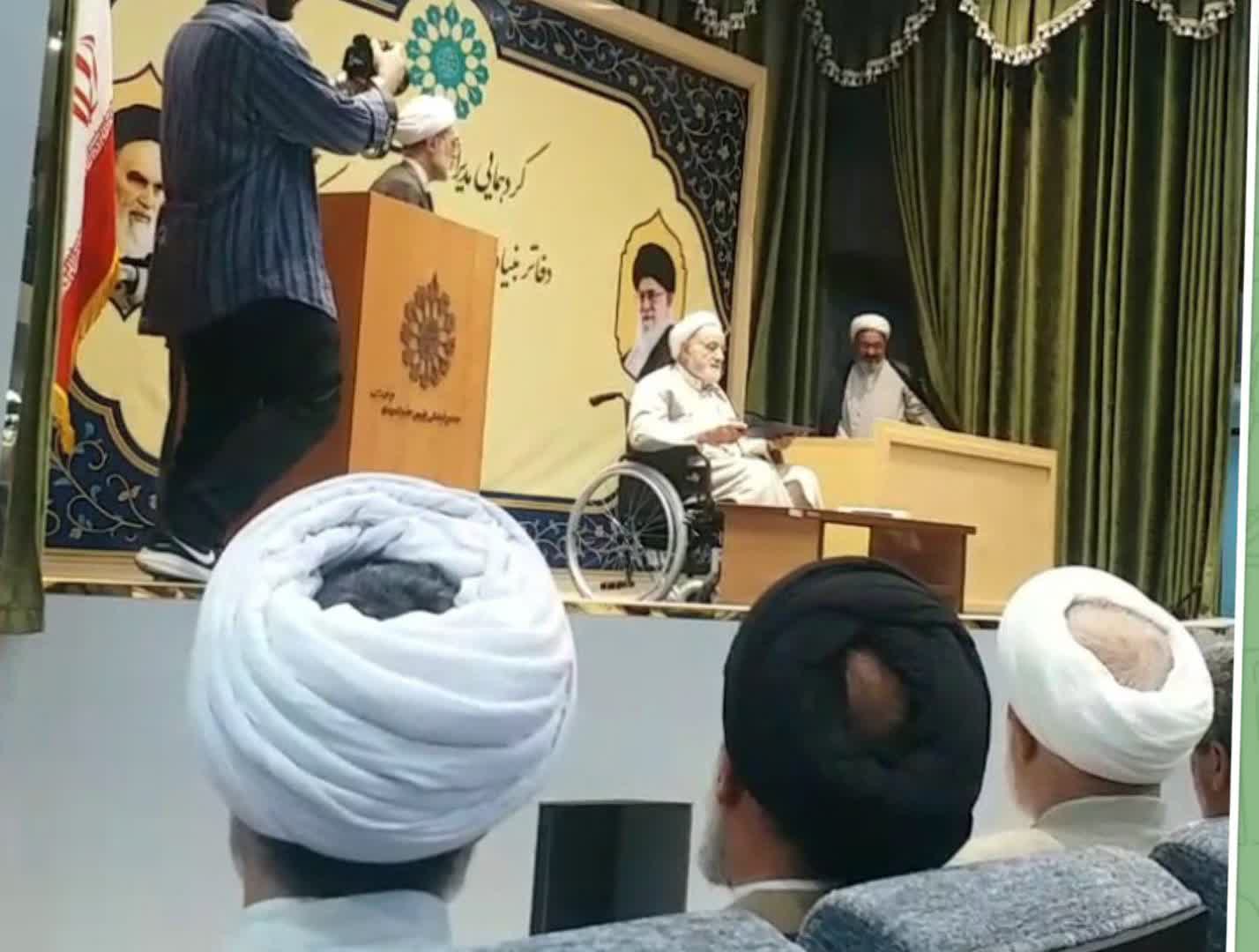 تجلیل از بنیاد سیستان و بلوچستان