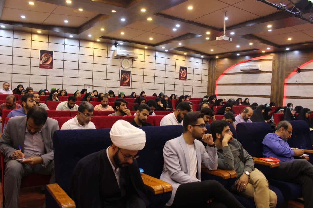 اولین جلسه دوره تربیت مربی و مبلغ مهدویت در استان ایلام برگزار شد