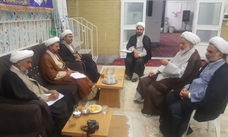 نشست مشترک با رئیس حوزه نمایندگی ولی فقیه در نیروی دریایی سپاه