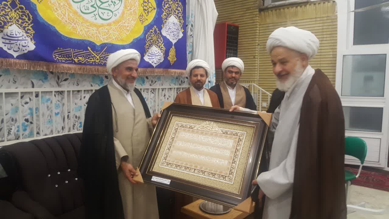 نشست مشترک با رئیس حوزه نمایندگی ولی فقیه در نیروی دریایی سپاه
