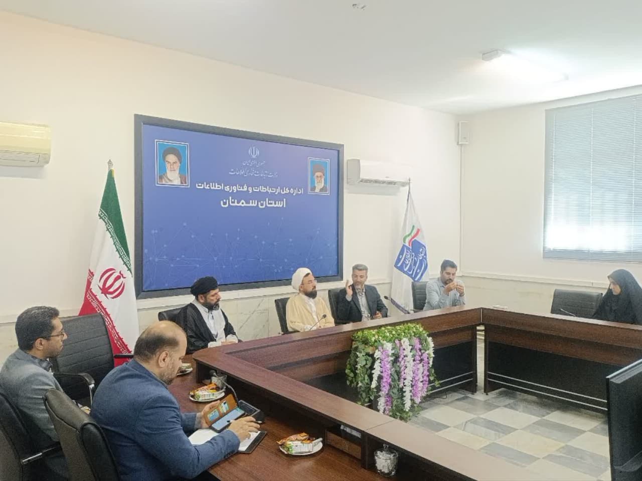 نشست تخصصی بنیاد مهدویت با مدیرکل جدید ارتباطات و فناوری اطلاعات استان برگزار شد