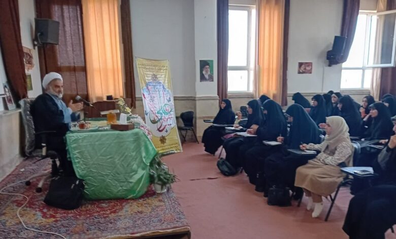 برگزاری کارگاه مهدویت در حوزه علمیه فاطمیه استان قزوین