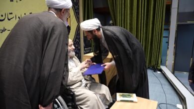 تجلیل از مدیر بنیاد استان اردبیل در گردهمایی مدیران و مسئولین دفاتر بنیاد استان ها و شهرستان ها