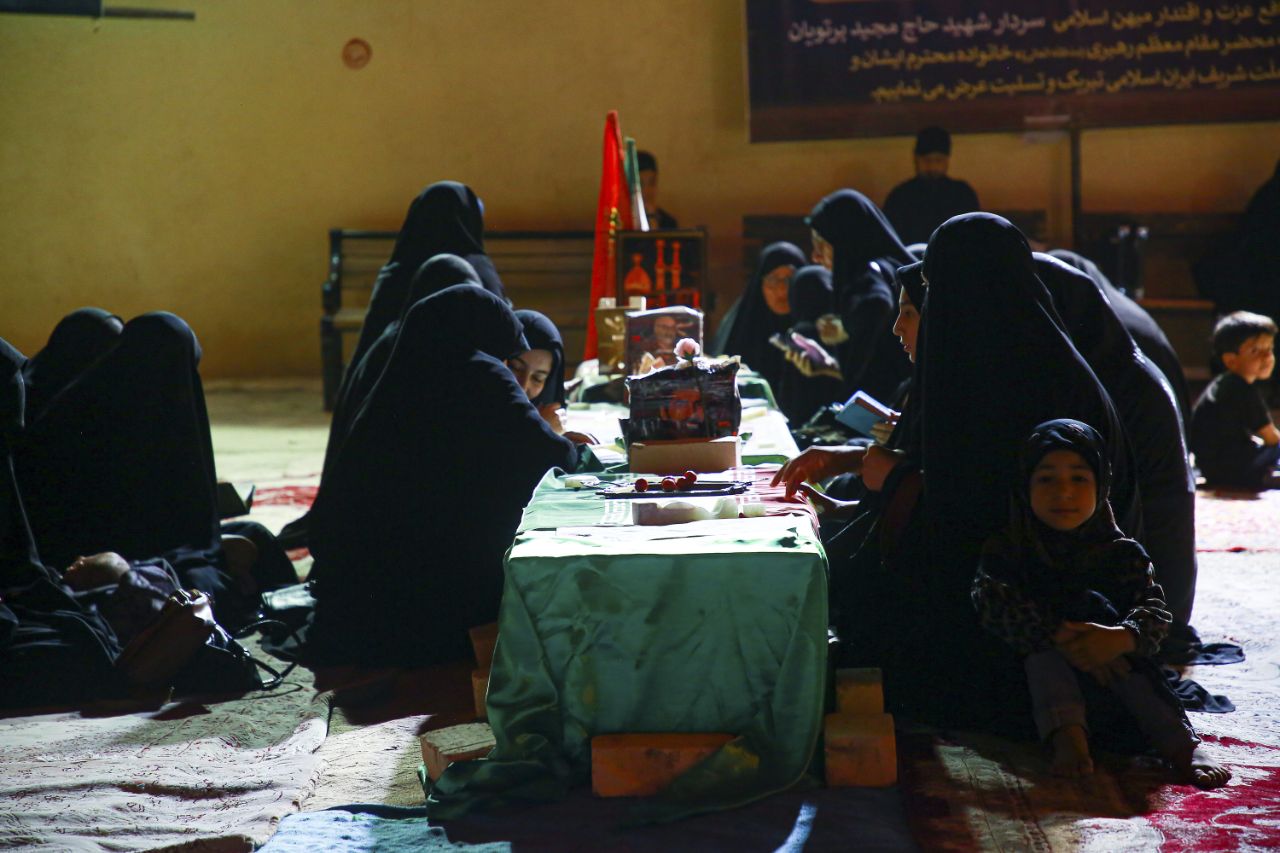 عزاداری حماسی جمکرانیان در جوار شهدای نبرد با اسرائیل