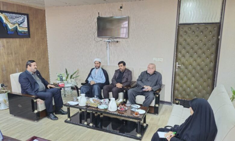 نشست مشترک مدیر بنیاد استان بوشهر و فرماندار شهرستان دیلم برگزار شد