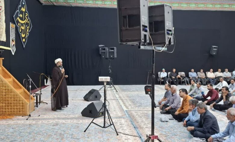 دعای ندبه مهدیه شهرستان کاشمر، با حضور مدیر بنیاد شهرستان، عطر معرفت مهدوی گرفت