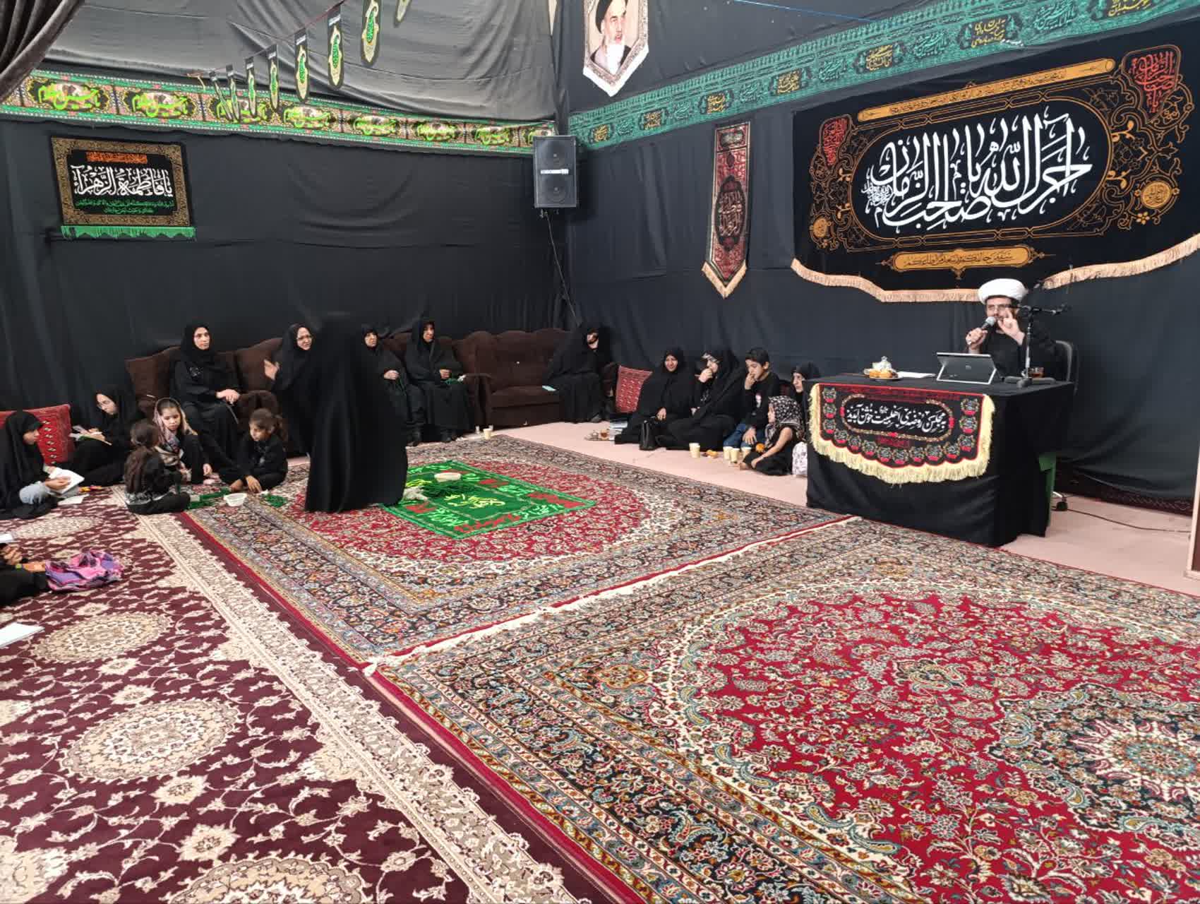 سومین روز مراسم عزاداری دهه اول محرم ویژه بانوان در بنیاد سیستان و بلوچستان