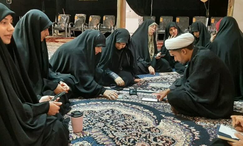 دیدار معاون فرهنگی، آموزش و پژوهش بنیاد استان هرمزگان با مربیان مهدوی شهرستان بندرلنگه