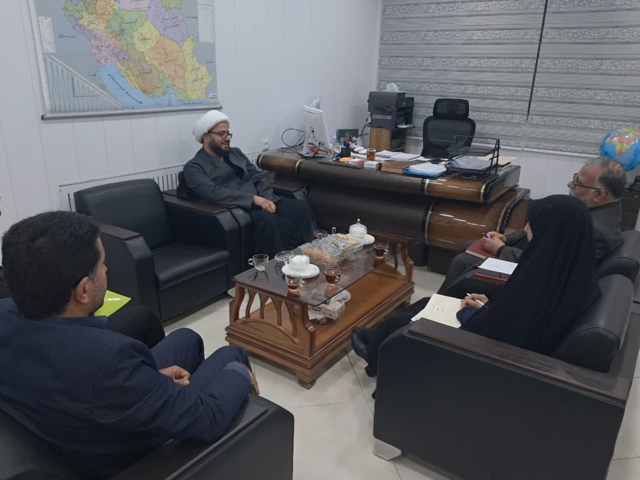 مدیر بنیاد استان لرستان با معاون سیاسی و اجتماعی استانداری دیدار کرد