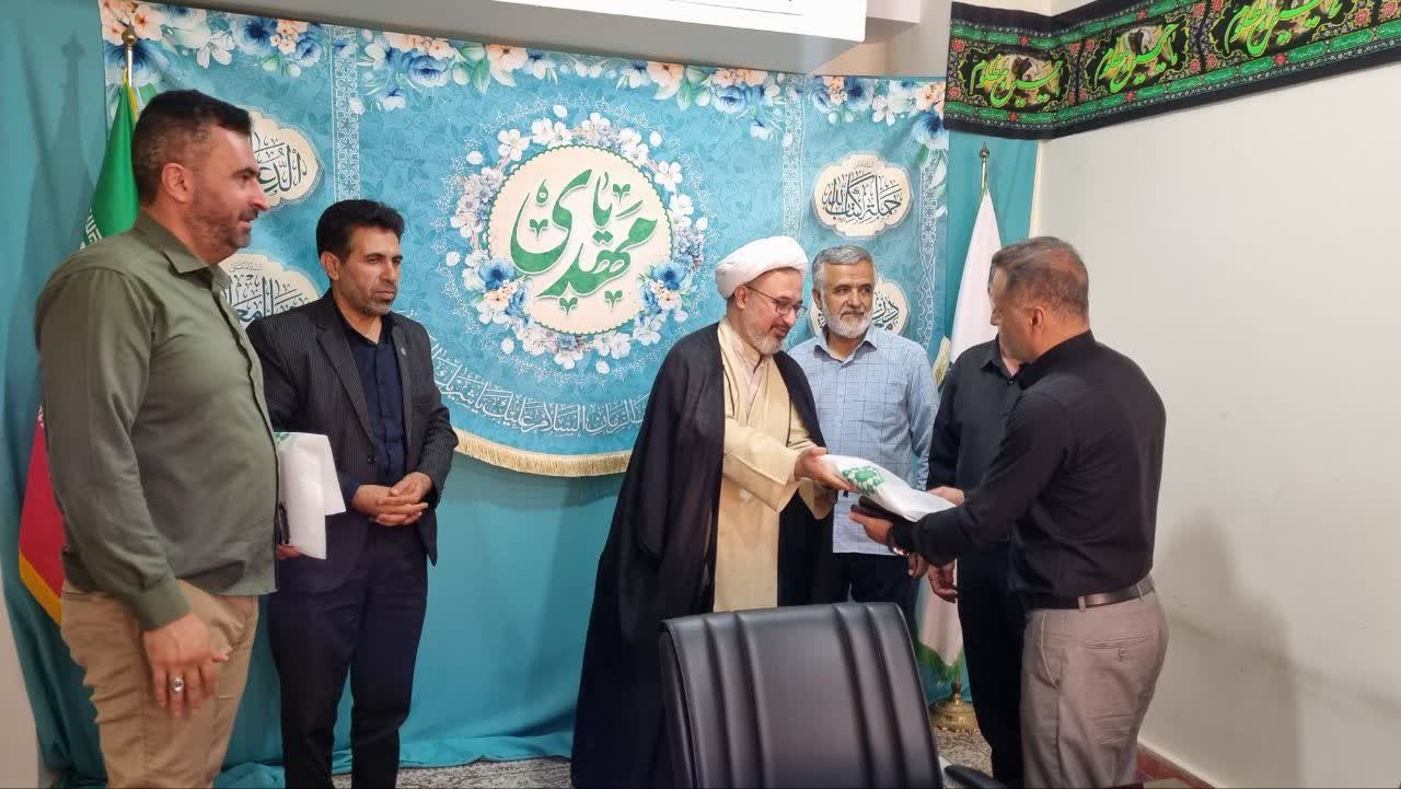 مدیر بنیاد استان البرز با رئیس شورای شهر هشتگرد دیدار و گفتگو کرد 