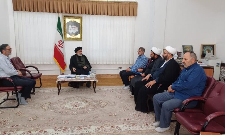معاون نظارت بنیاد مهدویت کشور با نماینده ولی فقیه در چهارمحال و بختیاری دیدار کرد