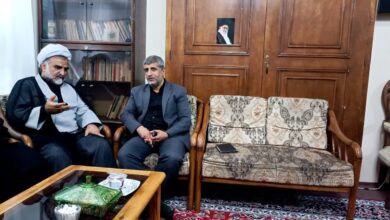 معاون فرهنگ، آموزش و پژوهش بنیاد با مدیر مدرسه مهدوی آرمان قم دیدار کرد