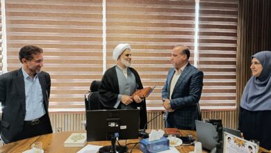 نشست هم اندیشی مدیر بنیاد کرمان با مدیر کل تعزیرات حکومتی استان