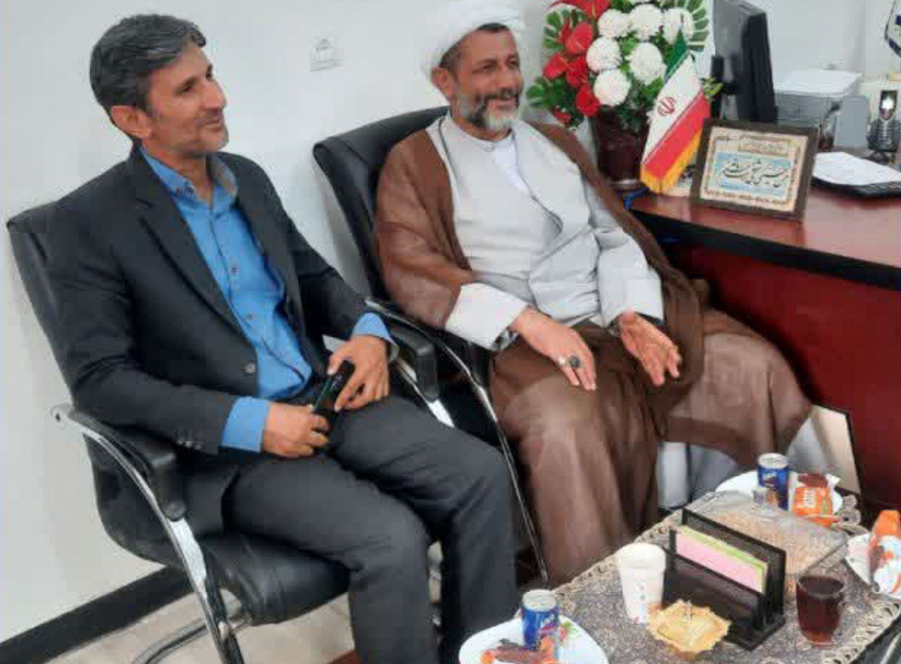 مدیر بنیاد شهرستان زابل با مدیر آموزش و پرورش شهرستان هامون دیدار کرد