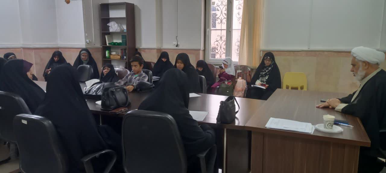 جلسه توجیهی طرح یاران موعود دانش آموزی در کرمان