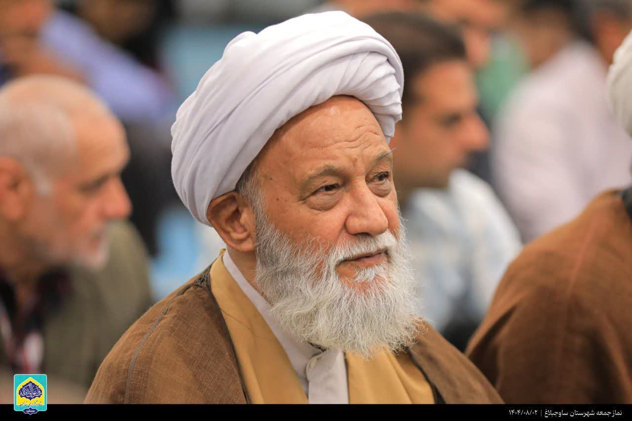 حجت الاسلام عسکری پیش از خطبه های نماز جمعه ساوجبلاغ سخنرانی کرد