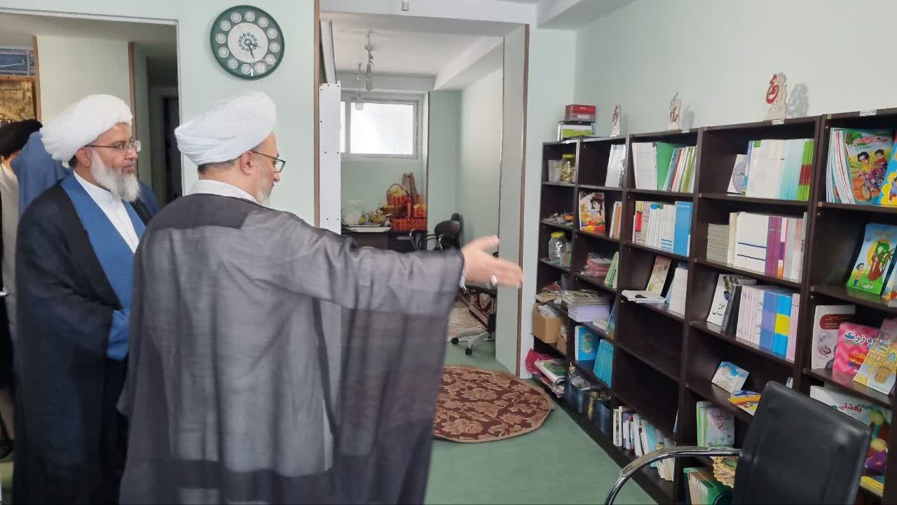 امام جمعه ماهدشت از بنیاد استان البرز بازدید کرد