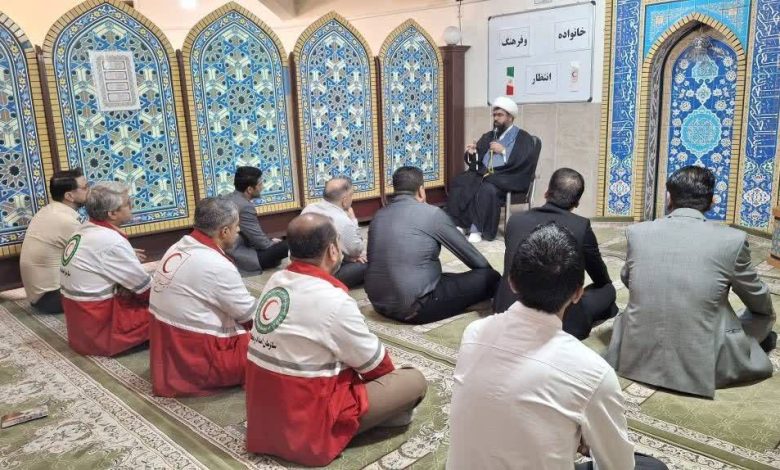برگزاری کارگاه خانواده و فرهنگ انتظار در جمعیت هلالاحمر سیستان و بلوچستان