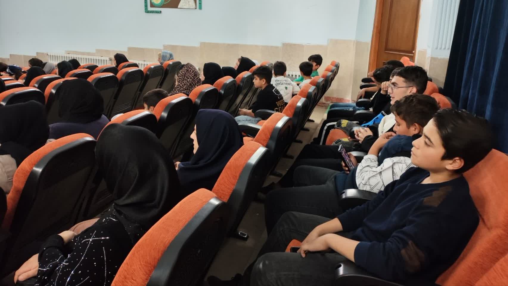 برگزاری مراسم فاطمیه با سخنرانی مدیر بنیاد استان
