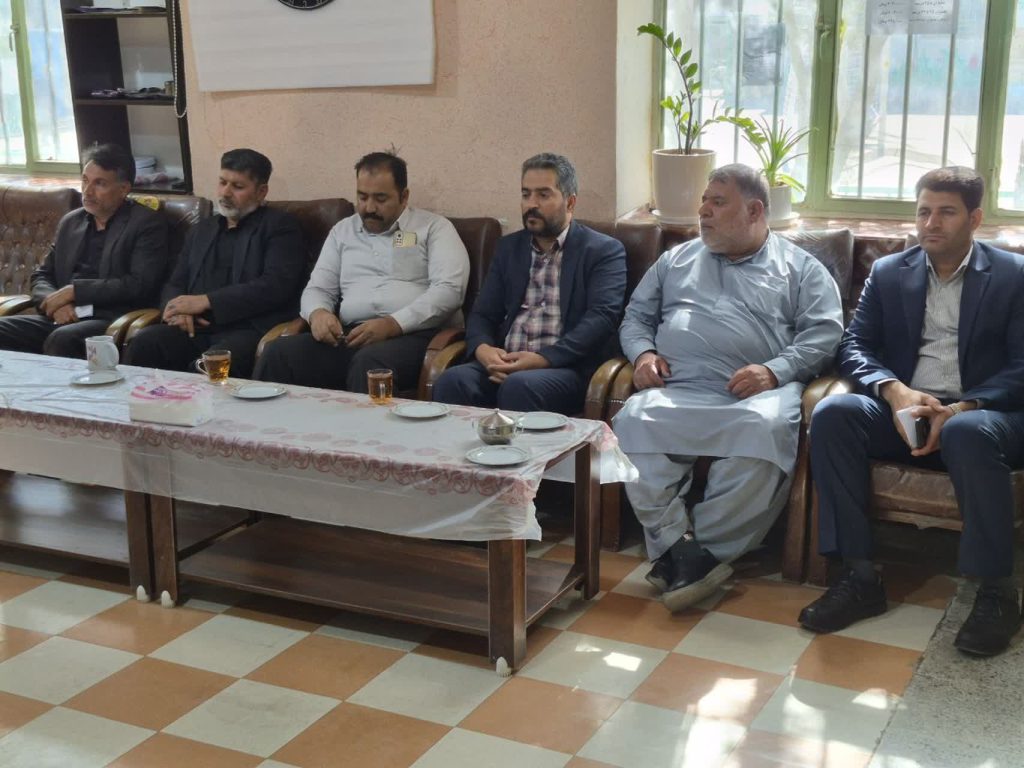 نشست سبک زندگی و تربیت نسل منتظر دبیرستان شاهد زاهدان