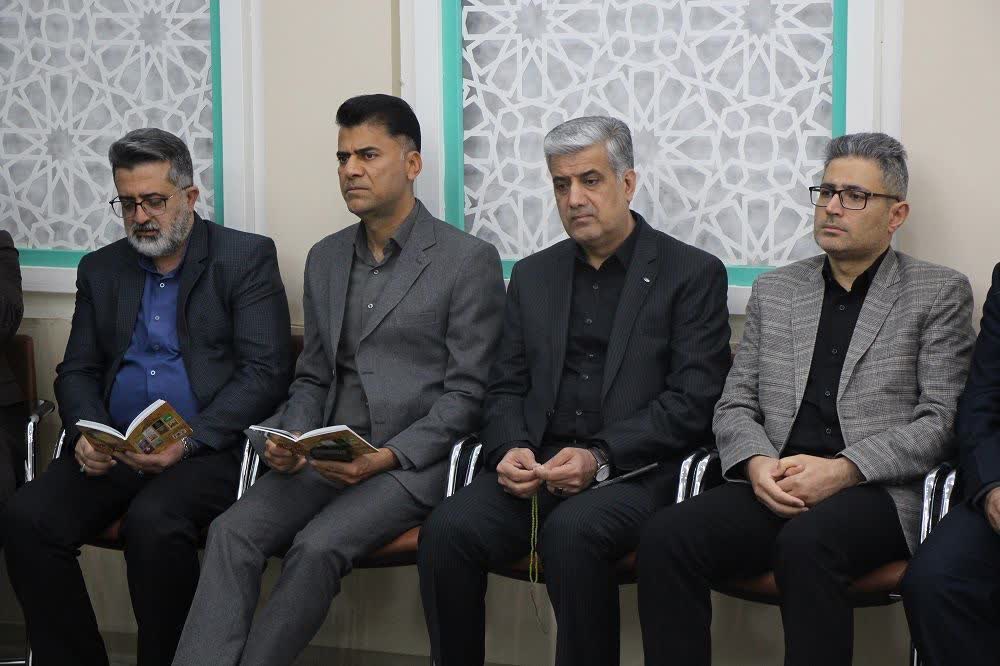 سخنرانی معاون بنیاد استان سیستان و بلوچستان در جمع کارکنان کمیته امداد امام خمینی(ره) 