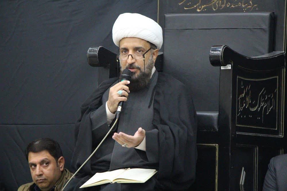 سخنرانی معاون بنیاد استان سیستان و بلوچستان در جمع کارکنان کمیته امداد امام خمینی(ره) 