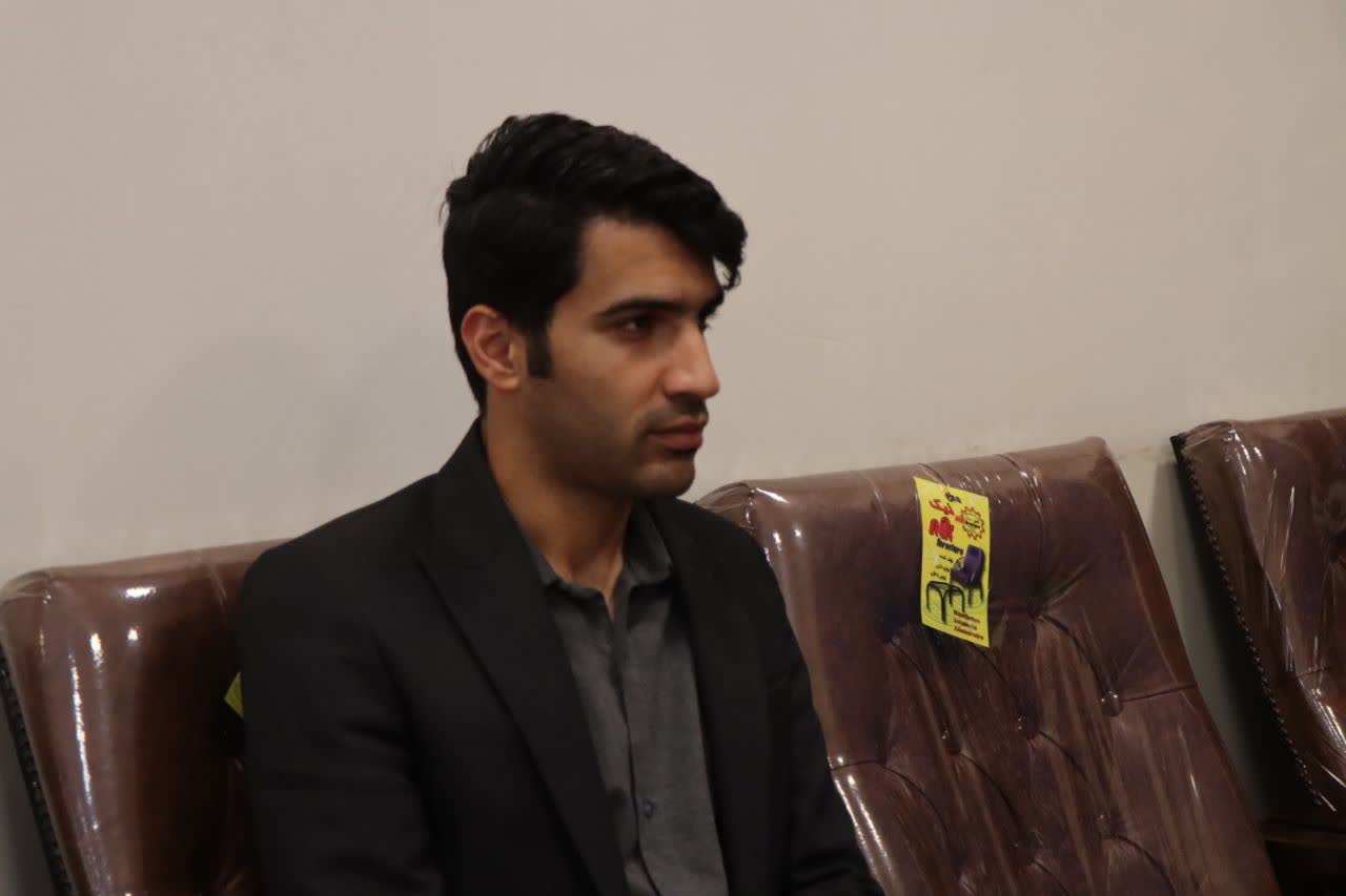 اعضای بنیاد مهدویت استان با نماینده ولی فقیه در ایلام دیدار و گفتگو کردند