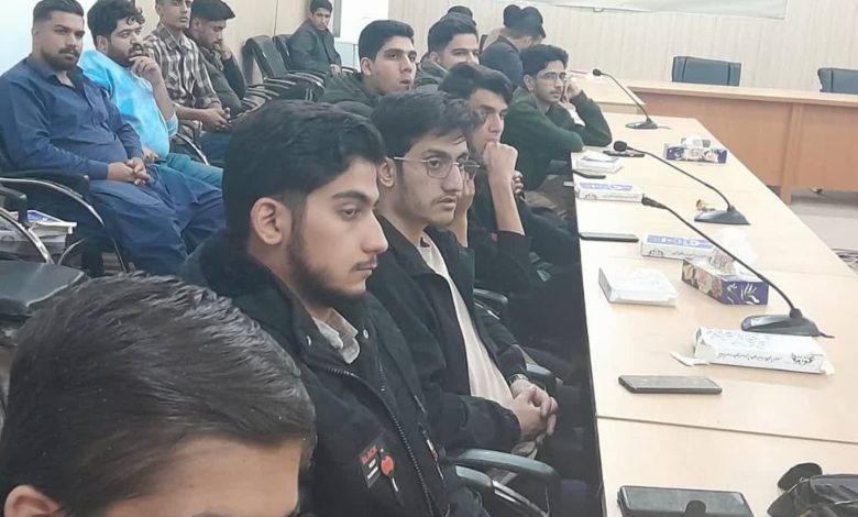 کارگاه آموزشی رسالت های دانشجوی منتظر در دانشگاه فرهنگیان زاهدان