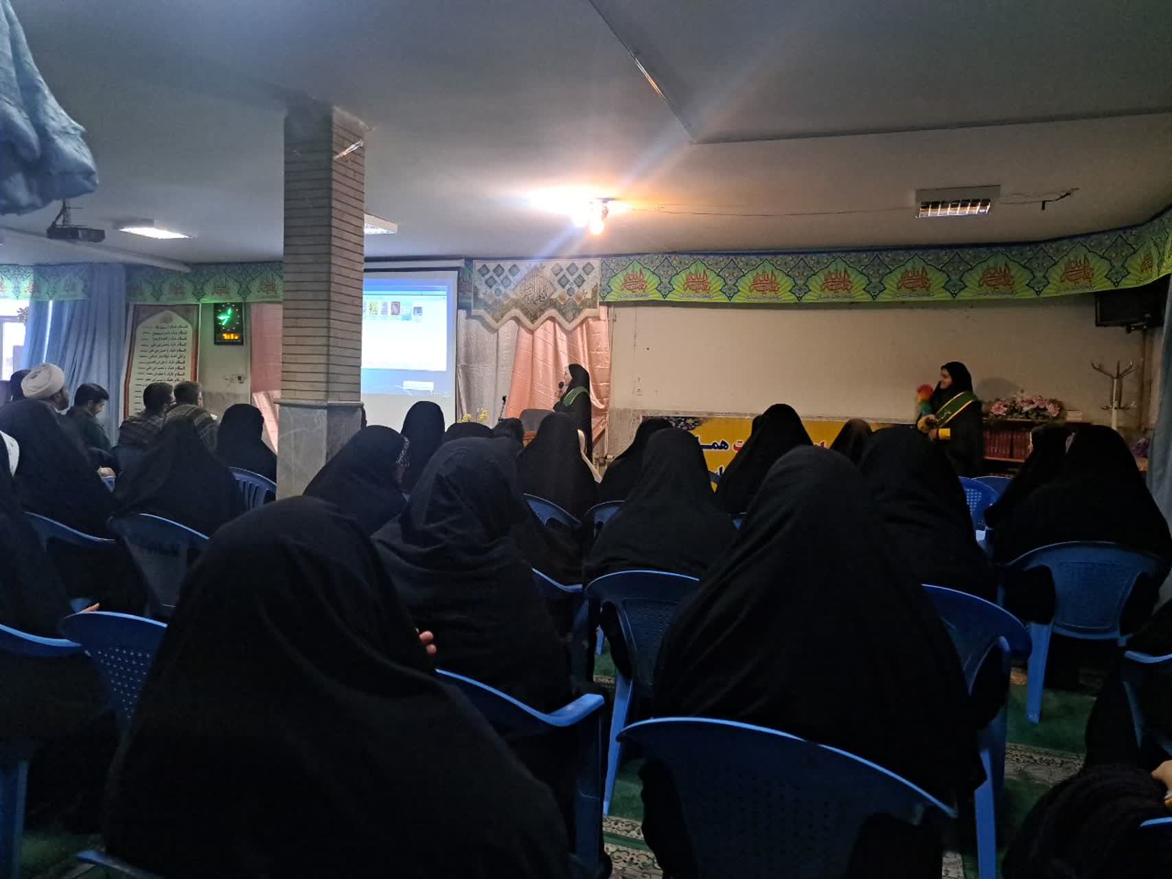 برگزاری جشن میلاد حضرت زهرا(س) و روز مادر با مشارکت فعال نوجوانان بنیاد