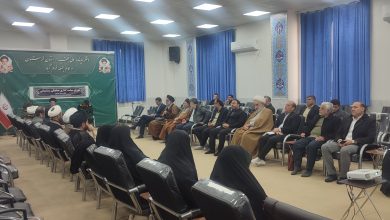 جلسه شورای سیاستگذاری فعالیت‌های مهدوی لرستان با حضور آیت‌الله شاهرخی و سردار باقری در خرم‌آباد