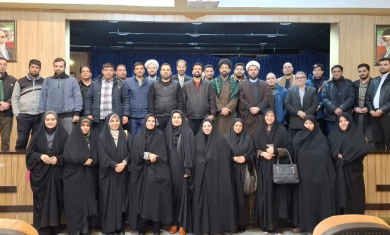 کارگاه آموزشی دوره «معلم زمینه‌ساز» برای معلمان مقطع ابتدایی در شهرستان الیگودرز.