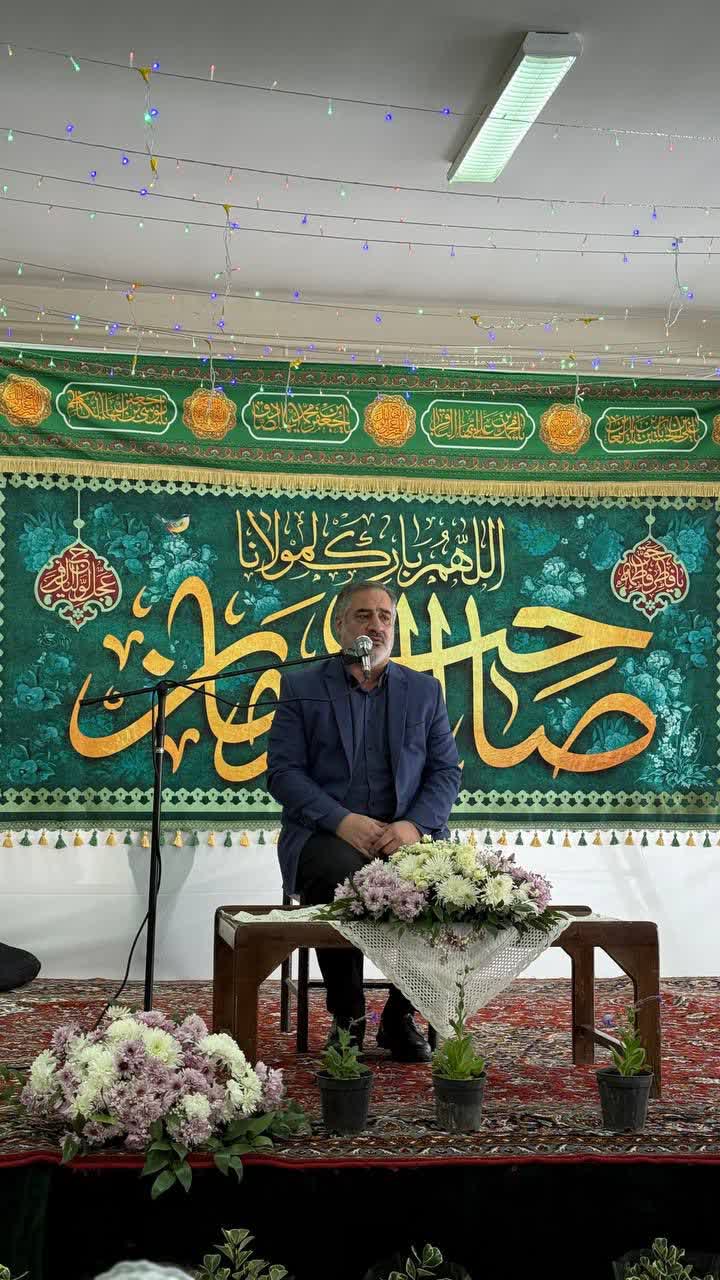 به مناسبت فرا رسیدن ولادت حضرت مهدی موعود (عج) جشن باشکوه با حضور اقشار مختلف مردم و قاری بین المللی قرآن در شهرستان دلیجان برگزار شد
