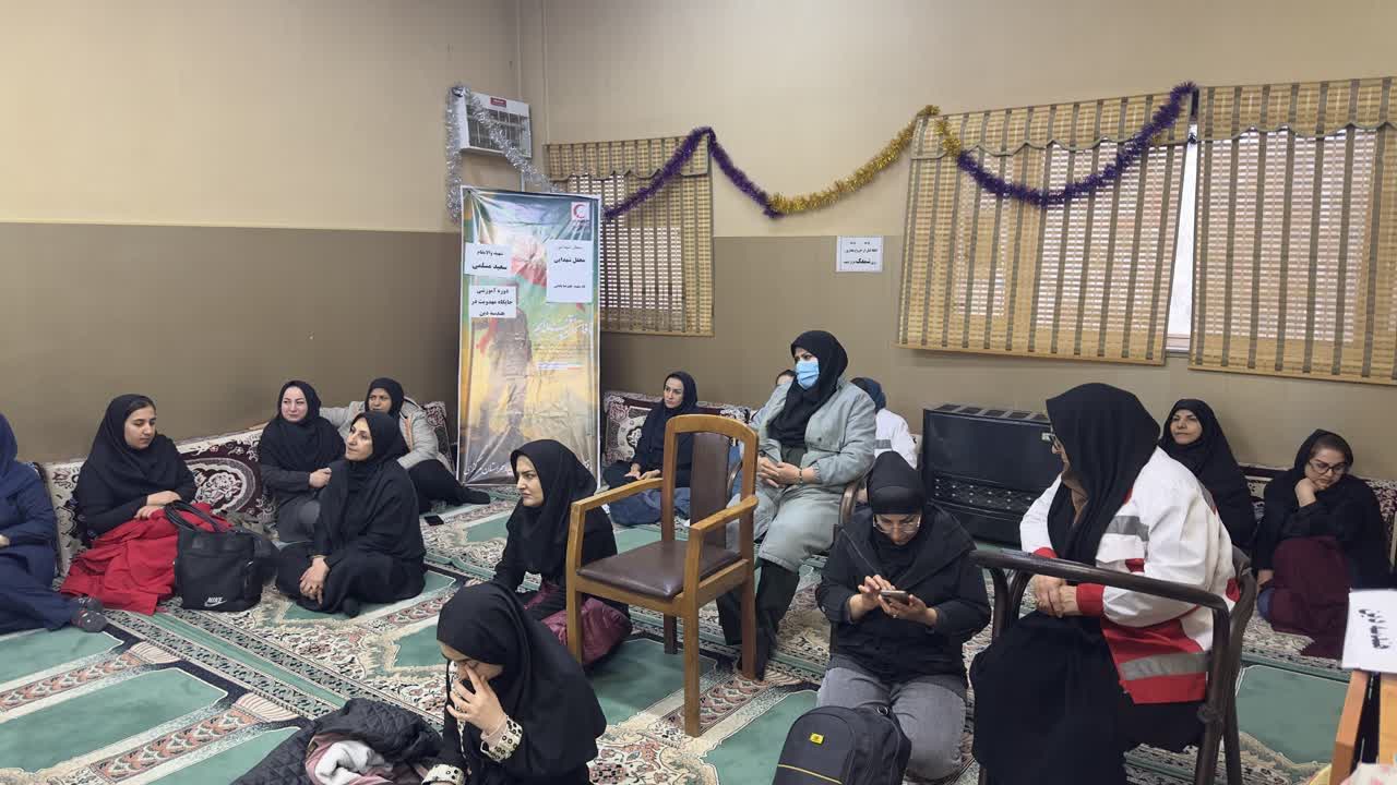 دوره آموزشی «جایگاه مهدویت در هندسه دین» ویژه پرسنل و اعضای جمعیت هلال‌احمر استان مرکزی، با تدریس مدیر بنیاد فرهنگی حضرت مهدی موعود (عج) استان مرکزی 