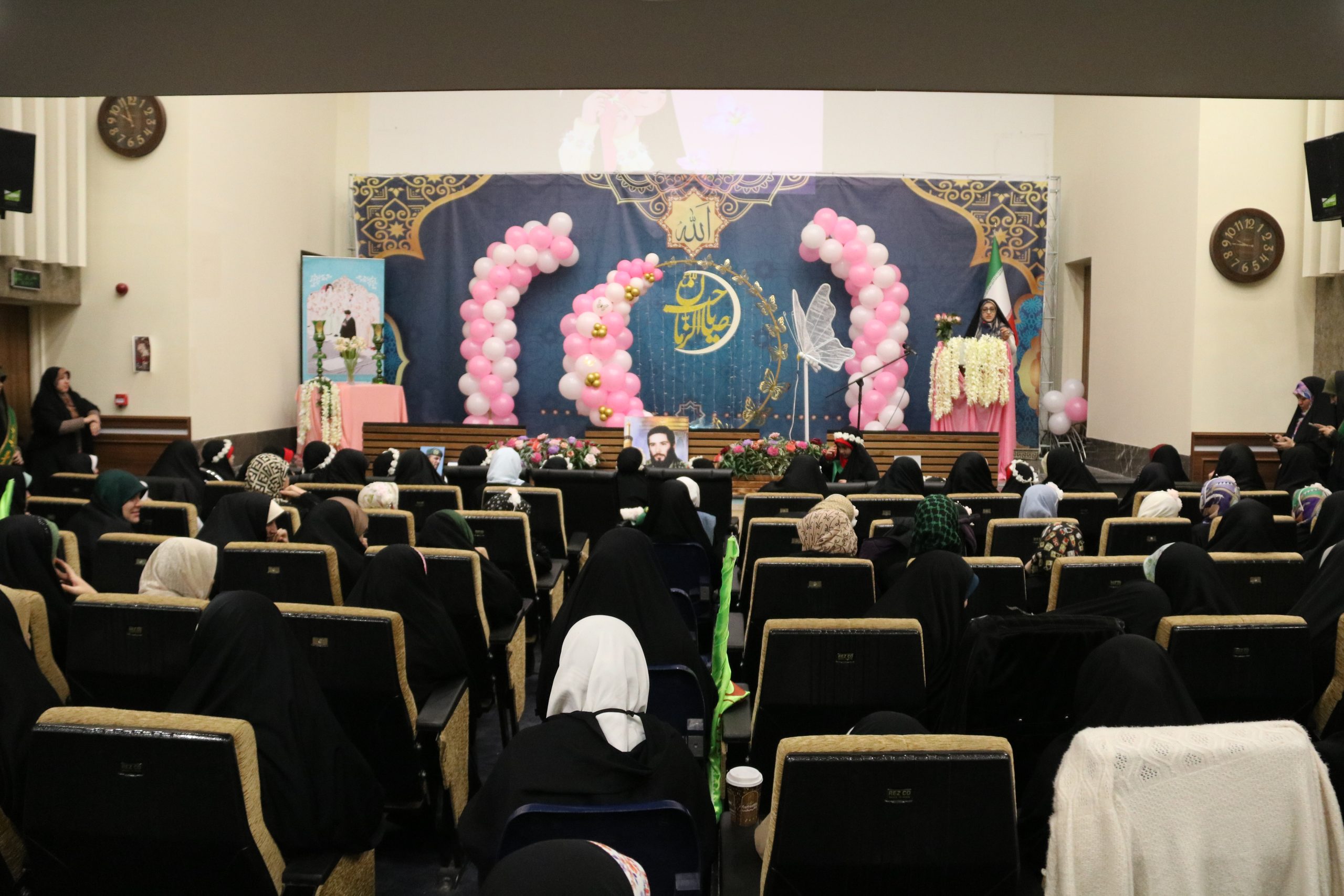 جشن میلاد امام زمان(عج) و حضرت علیاکبر(ع) با حضور نوجوانان منتظر در بنیاد فرهنگی حضرت مهدی موعود(عج) استان تهران