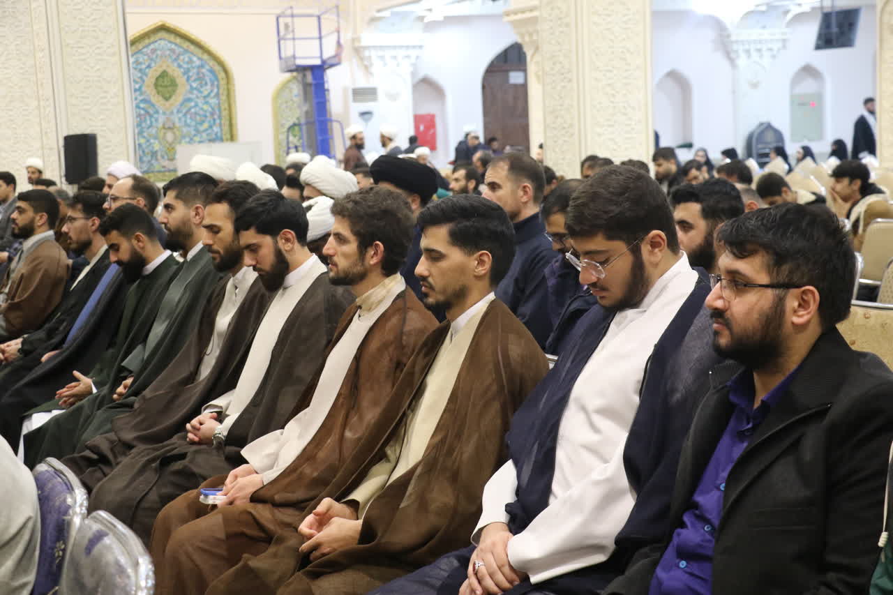 نقش هدایتگری علما در عصر غیبت بسیار خطیر و والاست